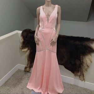 Elegant Rose Pink V-Neck &  Cut-out Back Evening Dress
